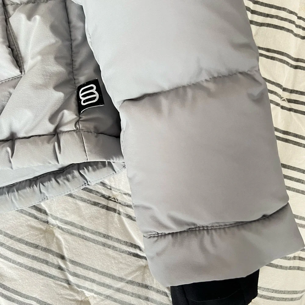 Aritzia Super Puff 2XS / XS - Picture 5 of 9